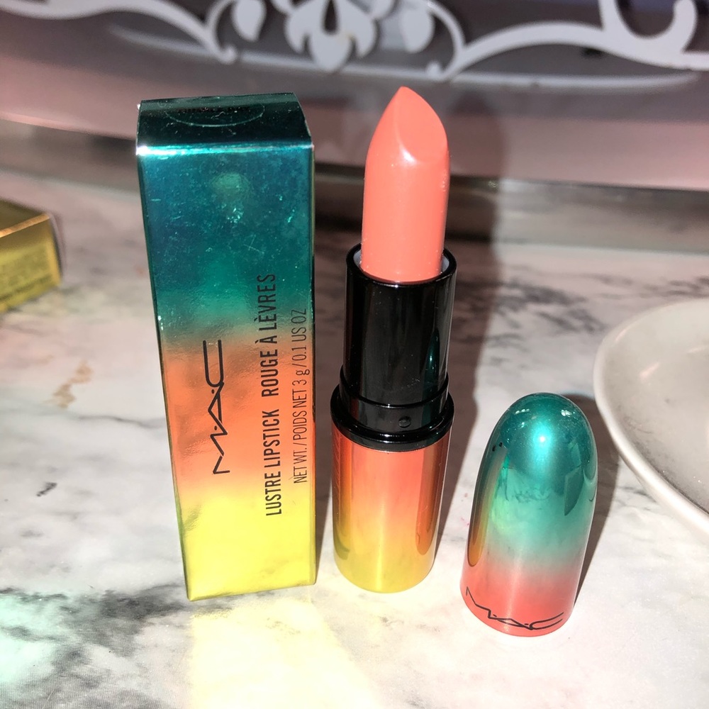 Mac tumble dry lipstick